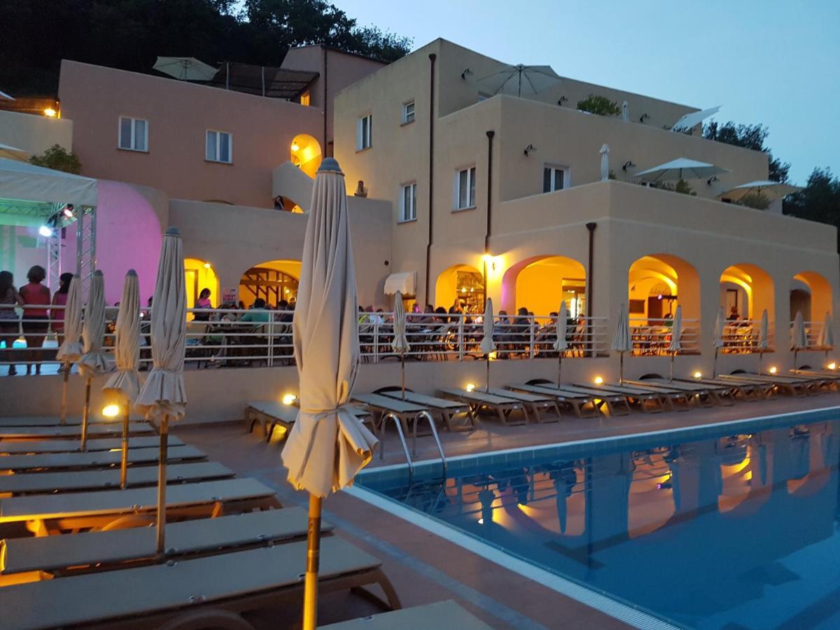 Il Villaggio Di Giuele Финале Лигуре Экстерьер фото